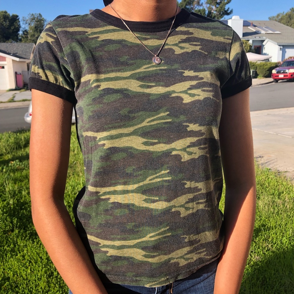Women’s Camouflage t-shirt